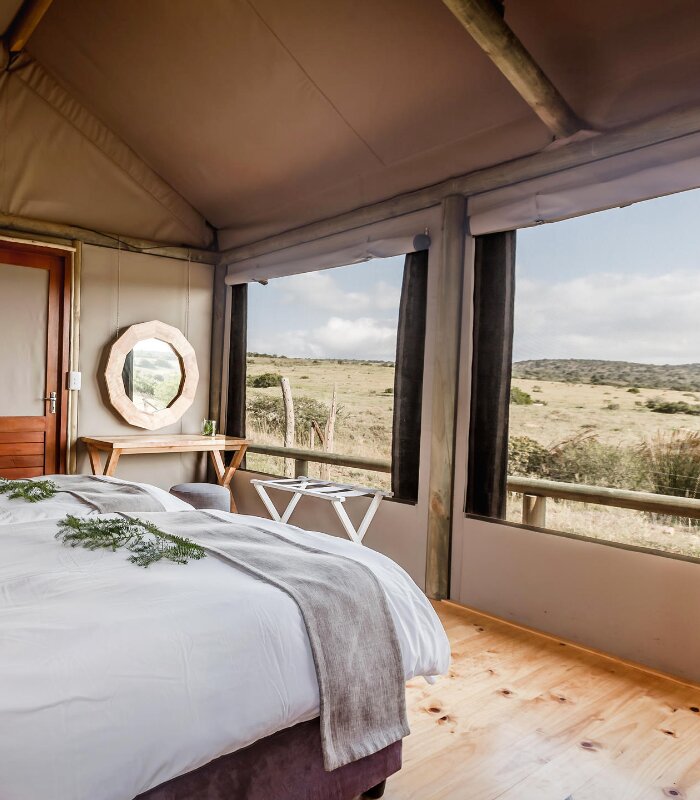 Hlosi Game Lodge
